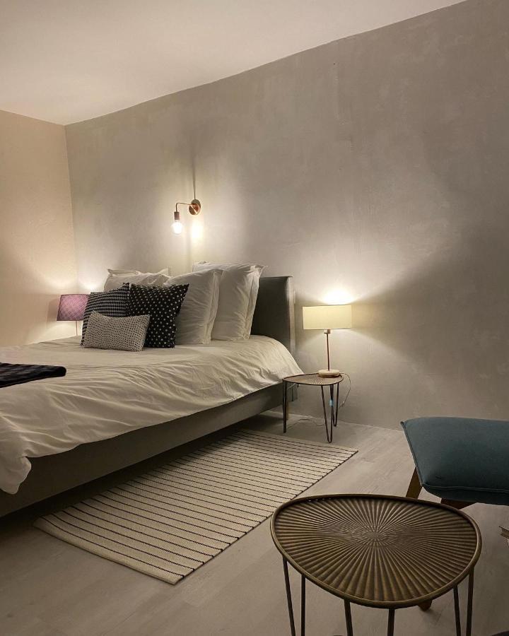 Le Nomade En Provence Bed and Breakfast Bouchet  Εξωτερικό φωτογραφία