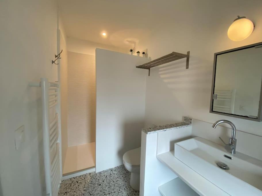 Le Nomade En Provence Bed and Breakfast Bouchet  Εξωτερικό φωτογραφία