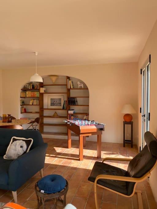 Le Nomade En Provence Bed and Breakfast Bouchet  Εξωτερικό φωτογραφία