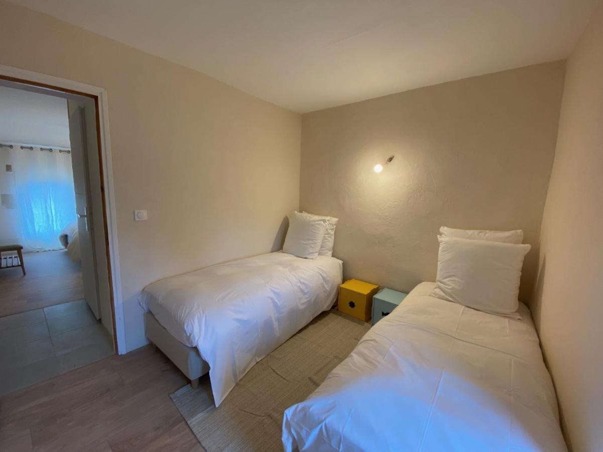 Le Nomade En Provence Bed and Breakfast Bouchet  Εξωτερικό φωτογραφία