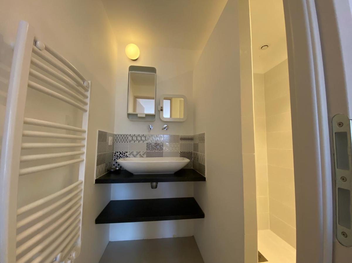 Le Nomade En Provence Bed and Breakfast Bouchet  Εξωτερικό φωτογραφία