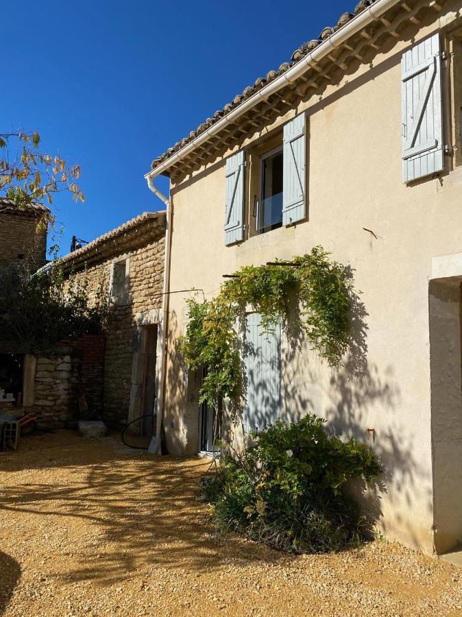 Le Nomade En Provence Bed and Breakfast Bouchet  Εξωτερικό φωτογραφία